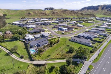 Photo of property in 38 Hamilton Drive, Wainui, Gisborne, 4010