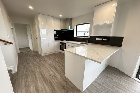 Photo of property in 338 Triangle Road, Massey, Auckland, 0614