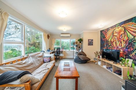 Photo of property in 62 Tio Tio Road, Miramar, Wellington, 6022