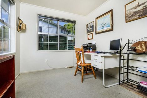 Photo of property in 24 Cranston Street, Torbay, Auckland, 0632