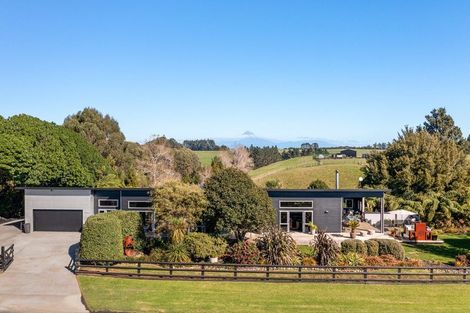 Photo of property in 418 Kaipikari Road, Urenui, 4375