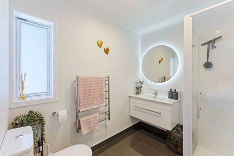 Photo of property in 12 Gardner Place, Otaki, 5512