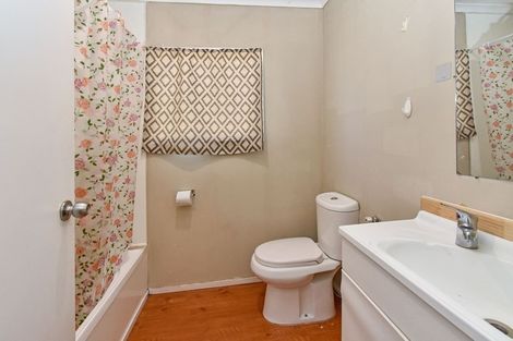 Photo of property in 1/43 Solveig Place, Randwick Park, Auckland, 2105