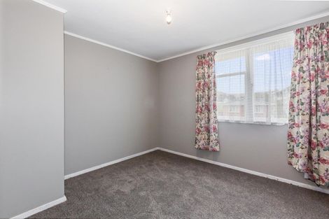 Photo of property in 21 York Place, Cannons Creek, Porirua, 5024