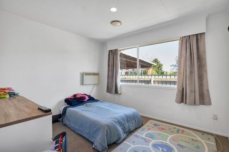 Photo of property in 197 Bridge Street, Eltham, 4322