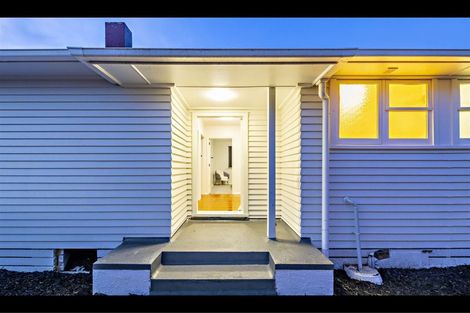 Photo of property in 46 Arimu Road, Papakura, 2110
