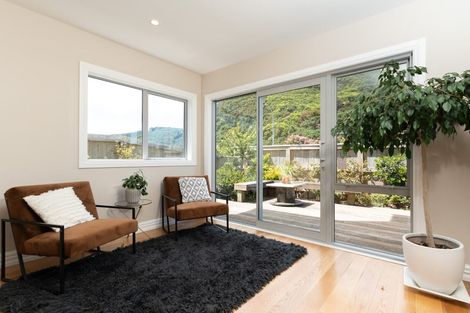 Photo of property in 22 Farnworth Terrace, Churton Park, Wellington, 6037