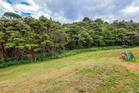 Photo of property in 659b South Titirangi Road, Titirangi, Auckland, 0604