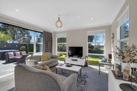 Photo of property in 29 Hemingway Place, Spencerville, Christchurch, 8083