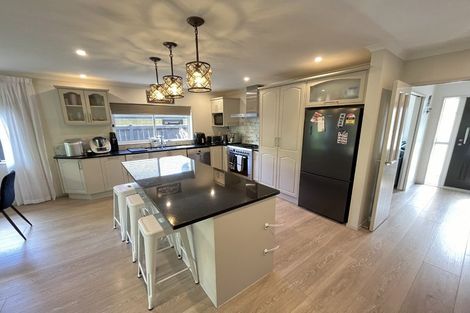 Photo of property in 3 Pohutukawa Place, Karaka, Papakura, 2113