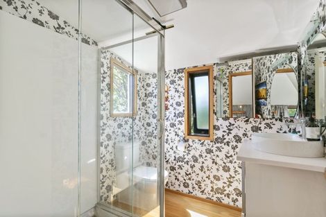 Photo of property in 12 Downing Street, Crofton Downs, Wellington, 6035