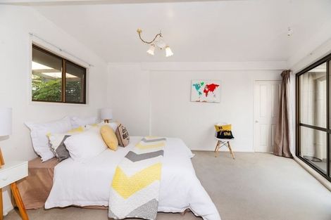 Photo of property in 11 View Road, Shelly Park, Auckland, 2014