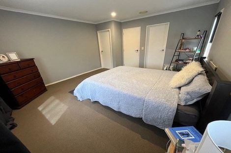 Photo of property in 26 Heidi Crescent, Flat Bush, Auckland, 2016