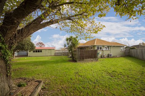 Photo of property in 8 Bradford Place, Awapuni, Palmerston North, 4412