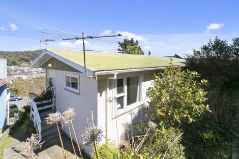 Photo of property in 30b Isabel Grove, Wainuiomata, Lower Hutt, 5014