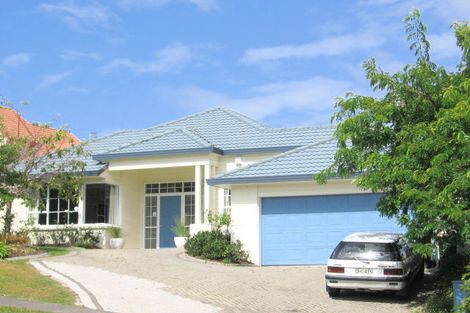 Photo of property in 14 Arirang Rise, Pinehill, Auckland, 0632