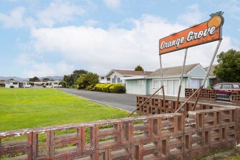 Photo of property in Orange Grove Flats, 2/549 Childers Road, Te Hapara, Gisborne, 4010