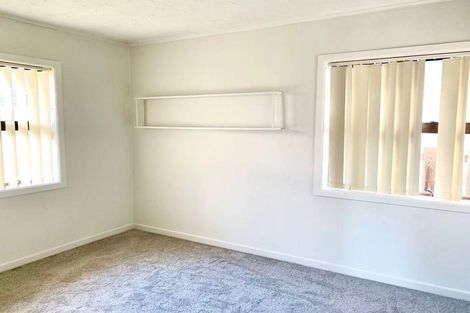 Photo of property in 26 Swanson Road, Henderson, Auckland, 0610