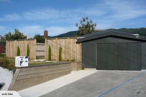 Photo of property in 57a Ranui Terrace, Tawa, Wellington, 5028