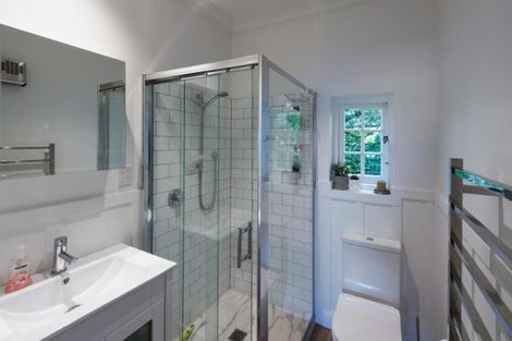 Photo of property in 102 Bolton Street, Kelburn, Wellington, 6012