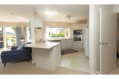 Photo of property in 36 Elan Place, Stanmore Bay, Whangaparaoa, 0932