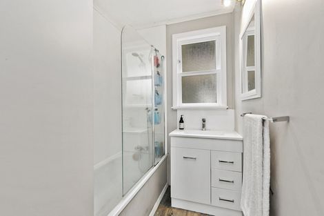 Photo of property in 27 Kopara Grove, Stokes Valley, Lower Hutt, 5019