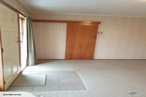 Photo of property in 5a Fairbrother Street, Carterton, 5713