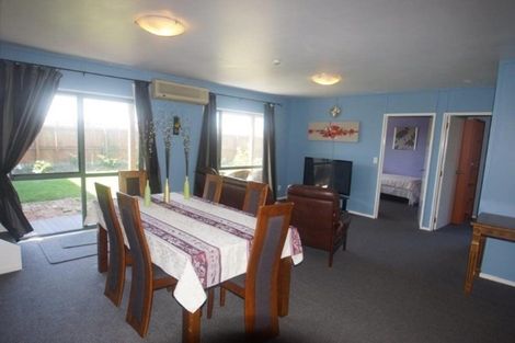 Photo of property in 15 Winchfield Street, Aranui, Christchurch, 8061