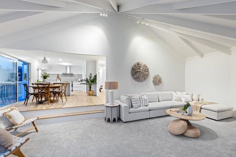 Photo of property in 70 Bay Vista Drive, Red Beach, 0932