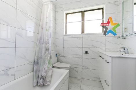 Photo of property in 39 Hazlewood Avenue, Karori, Wellington, 6012