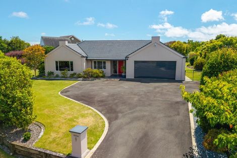 Photo of property in 9 Ardilea Avenue, Stoke, Nelson, 7011