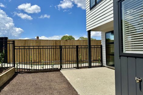 Photo of property in 1090a Great North Road, Point Chevalier, Auckland, 1022