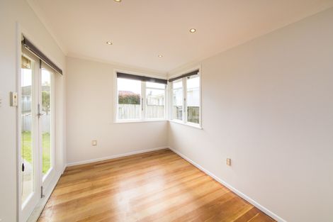 Photo of property in 8 Bradford Place, Awapuni, Palmerston North, 4412