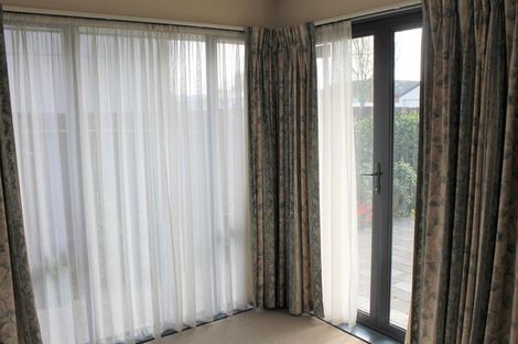 Photo of property in 12a Grassmere Street, Papanui, Christchurch, 8052