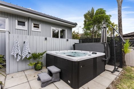 Photo of property in 12 Ripon Crescent, Meadowbank, Auckland, 1072
