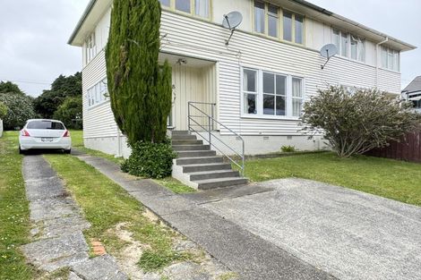Photo of property in 8 Takatimu Way, Johnsonville, Wellington, 6037