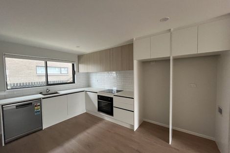 Photo of property in 54 Huri Street, Mangere Bridge, Auckland, 2022