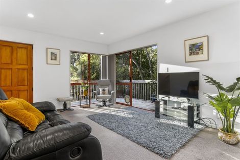 Photo of property in 3/51 Archers Road, Hillcrest, Auckland, 0629