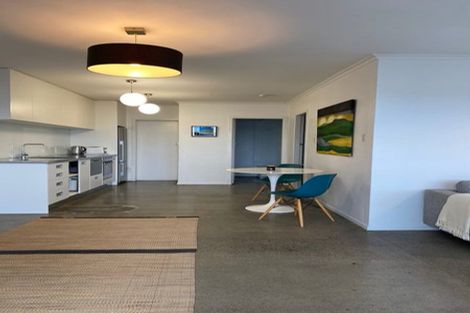 Photo of property in 3/23a Hamblyn Street, Strandon, New Plymouth, 4312