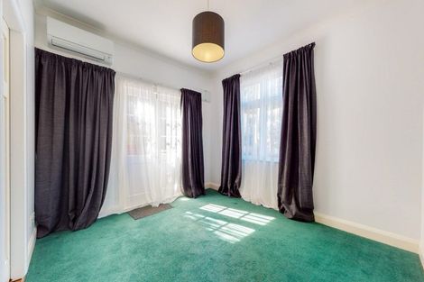 Photo of property in 3a Linwood Way, Island Bay, Wellington, 6023