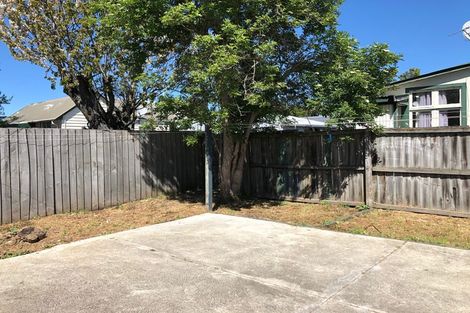 Photo of property in 104 Barbour Street, Waltham, Christchurch, 8011