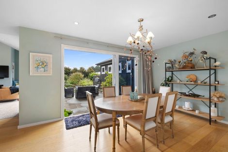 Photo of property in 7 Gleneagles Way, Waiwhakaiho, New Plymouth, 4312