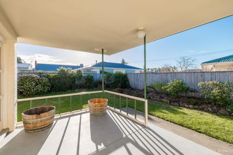 Photo of property in 30 Hughes Street, Waimate, 7924