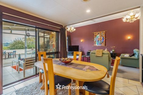 Photo of property in 1 Aldersgate Grove, Stokes Valley, Lower Hutt, 5019