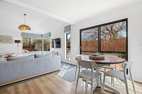 Photo of property in 2/50 Ambleside Drive, Burnside, Christchurch, 8053