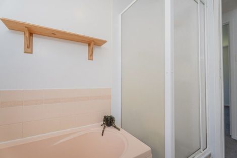 Photo of property in 15 Kawakawa Road, Whitianga, 3510