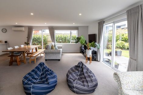 Photo of property in 92 Silverstream Road, Crofton Downs, Wellington, 6035