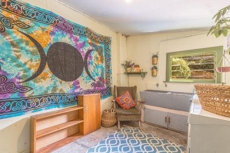 Photo of property in 13 Hawkhurst Road, Lyttelton, 8082