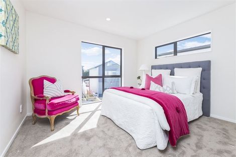 Photo of property in 20 Greenfinch Road, Hobsonville, Auckland, 0616