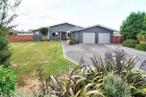 Photo of property in 6 Valkyrie Close, Carterton, 5713